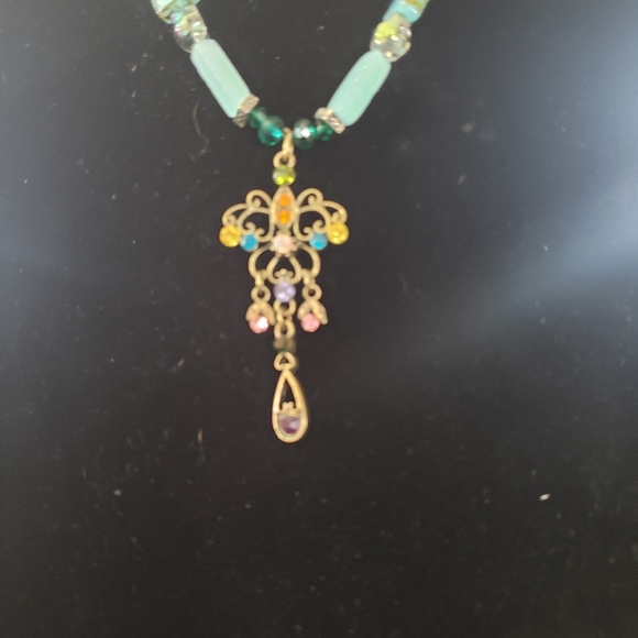 Chokers - Picture 5 of 16